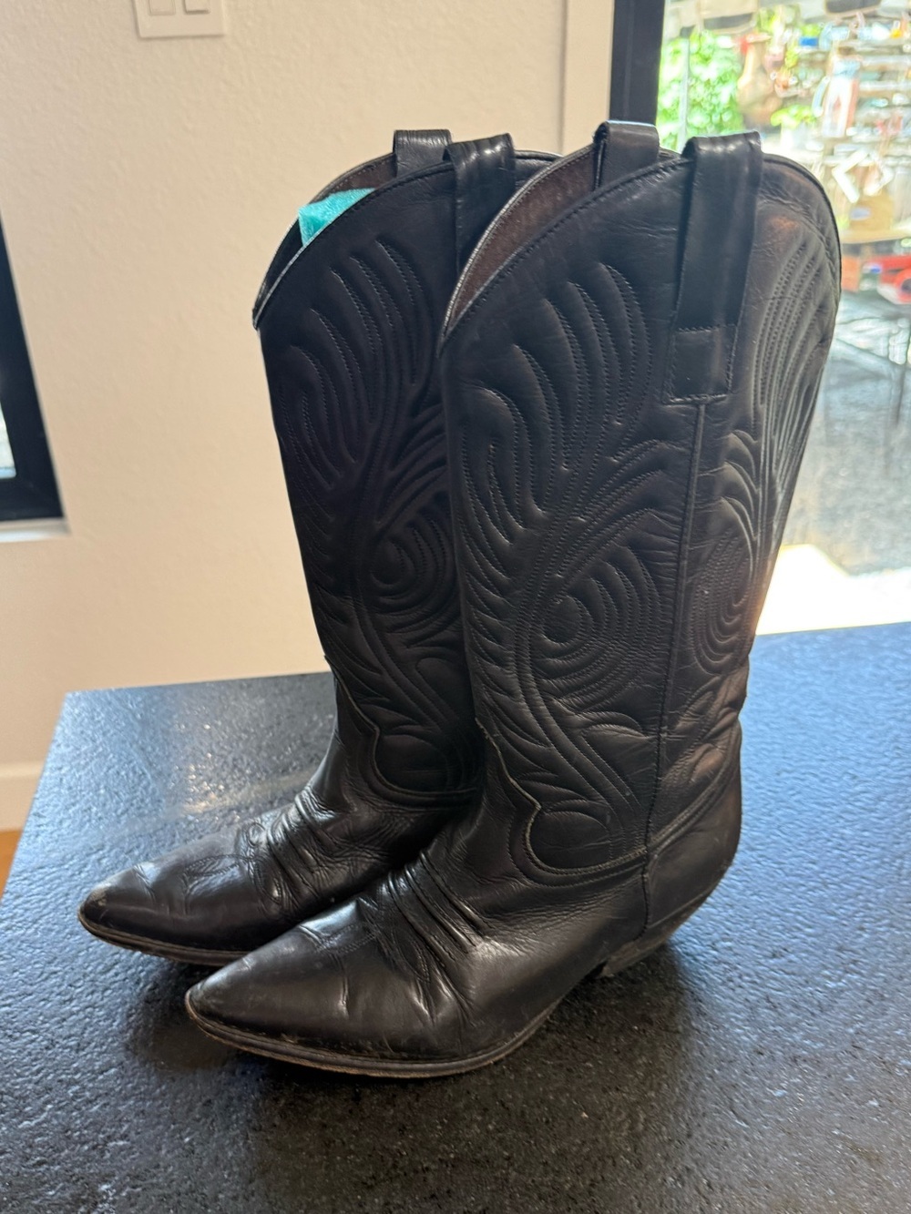Guess Black Leather Western Heeled Boots 7.5